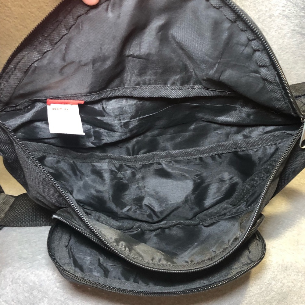 DISNEY MICKEY AND FRIENDS FANNY PACK WITH 2 ZIPPER COMPARTMENTS, 39” ROUND - Picture 7 of 10